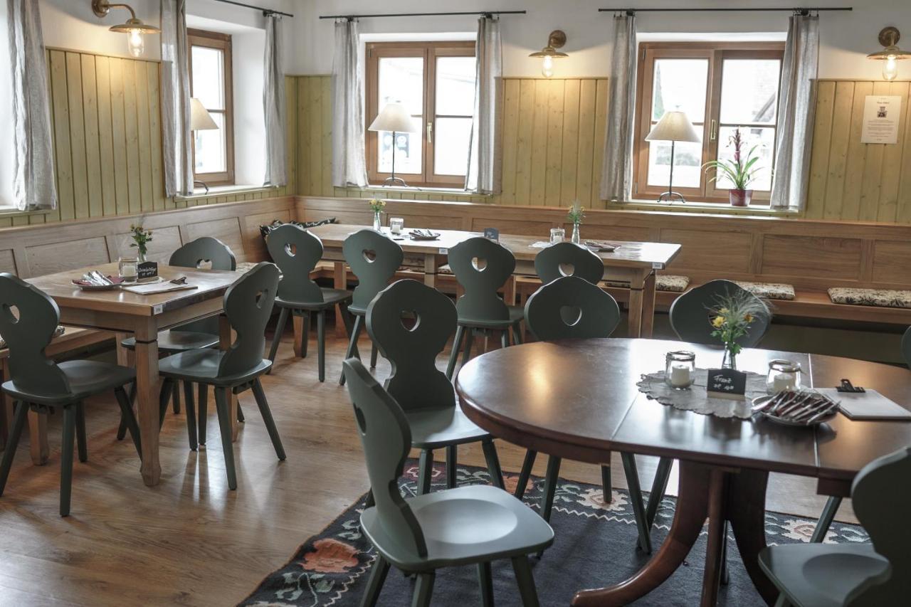 Kastanienhof Pfettrach Hotell Altdorf  Exteriör bild
