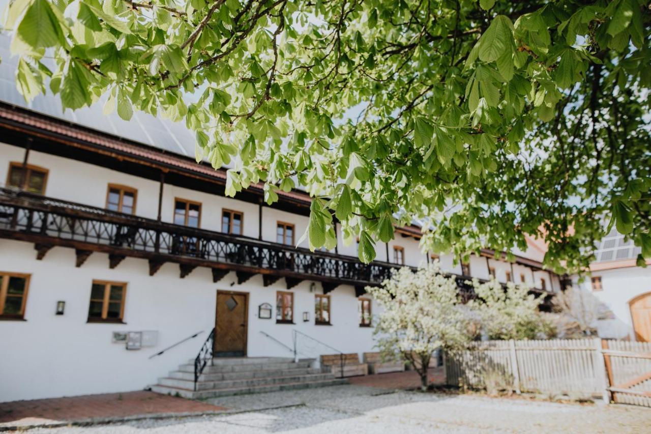 Kastanienhof Pfettrach Hotell Altdorf  Exteriör bild